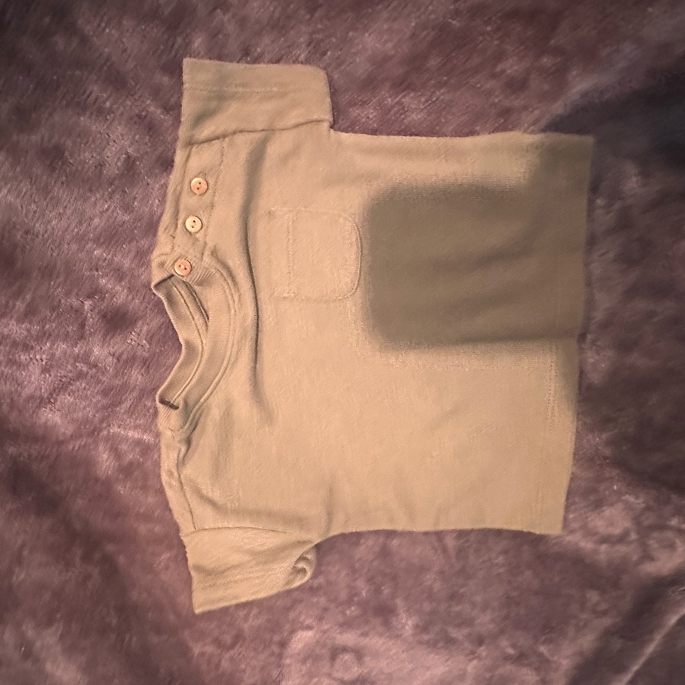Green Short Sleeve Shirt with Buttons